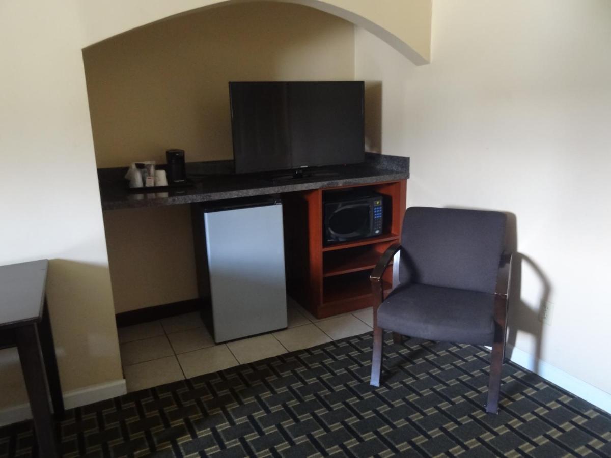 Budget Inn Columbus Lockbourne Εξωτερικό φωτογραφία